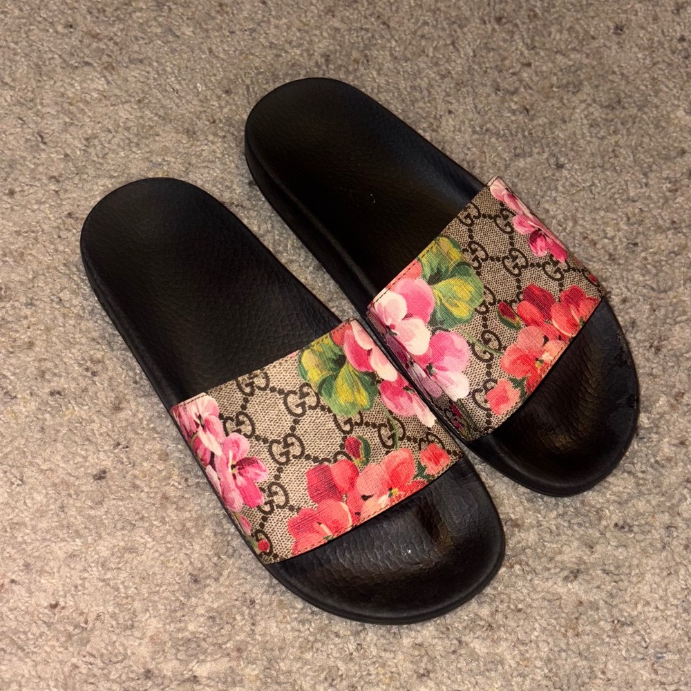 Gucci slides